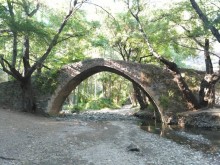 tzelefos bridge cyprus
