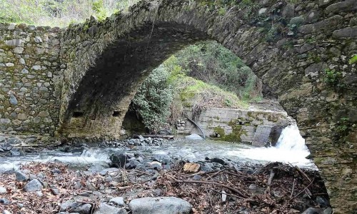 Piskopou Bridge - Fini Village