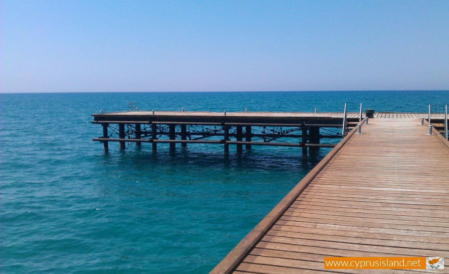 limni pier argaka pafos