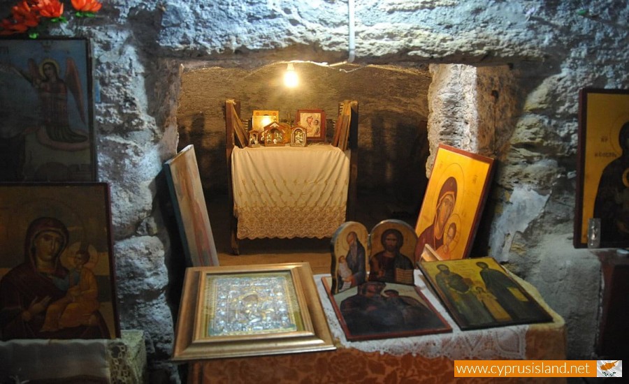 panagia faneromeni catacomb larnaca