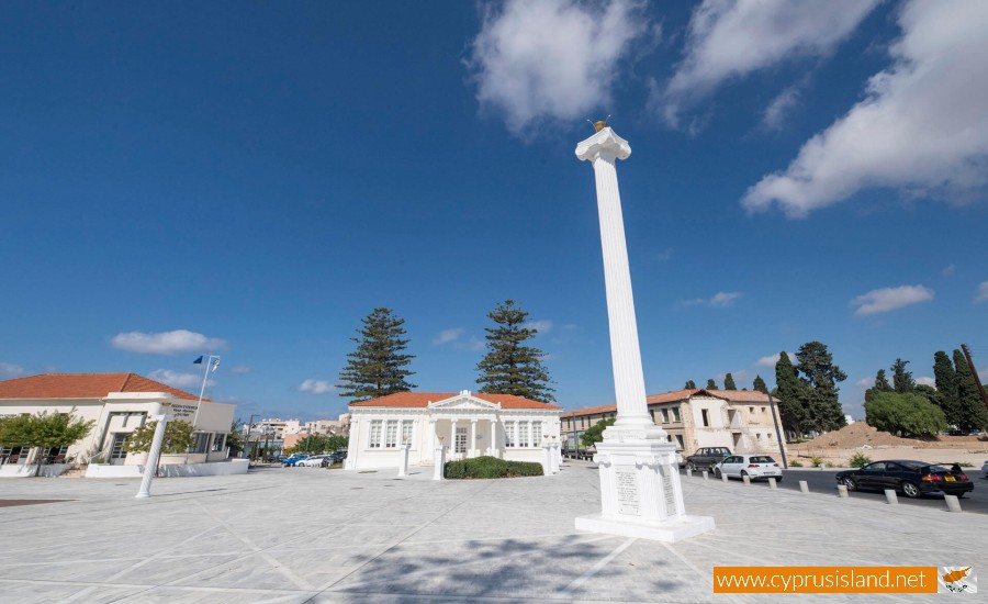 paphos-town-hall-square.