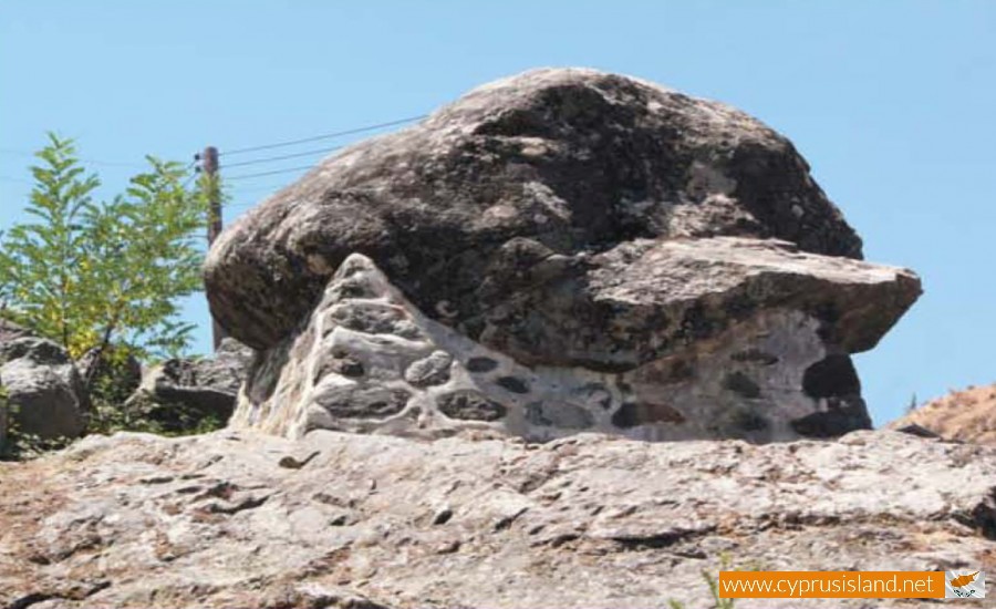 petra tou androgynou