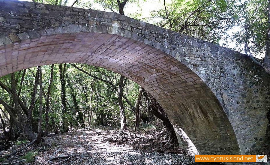 roudia bridge paphos