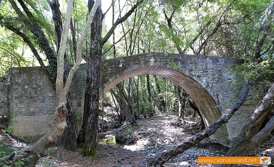 roudia bridge