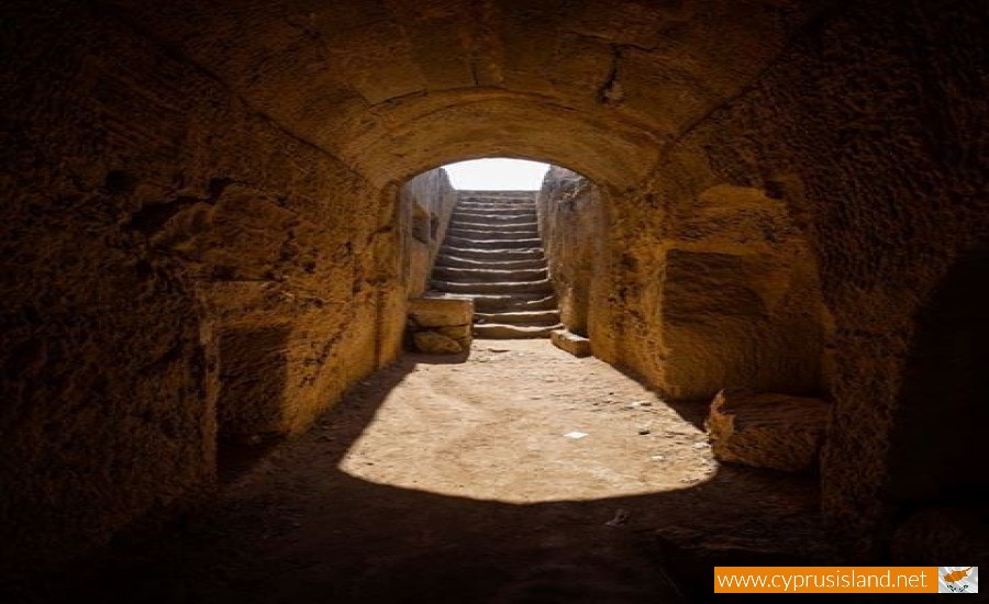 tombs of the kings