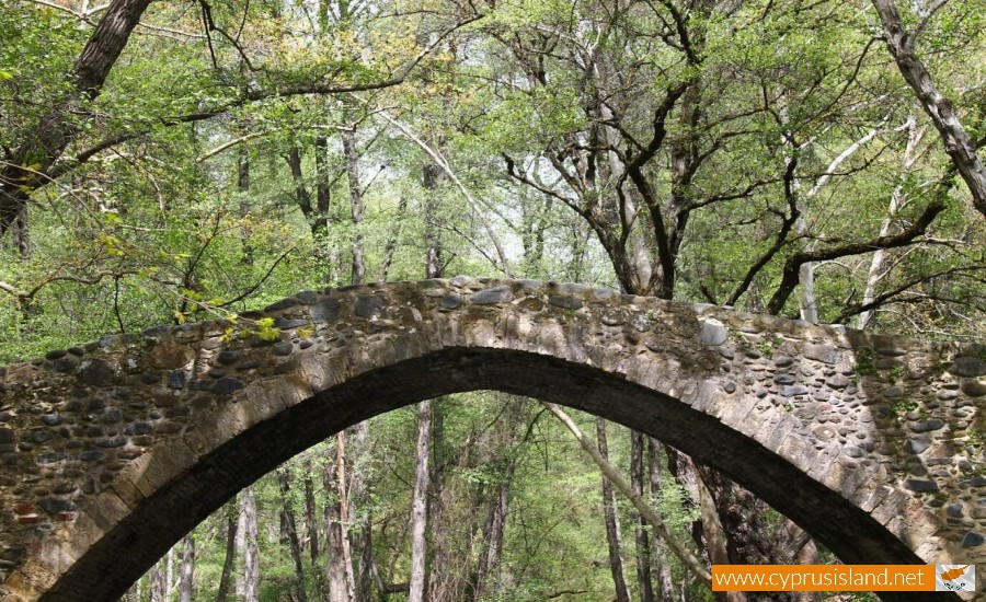 Tzelefos Bridge