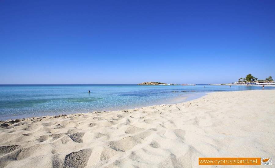 limnara beach ayia napa