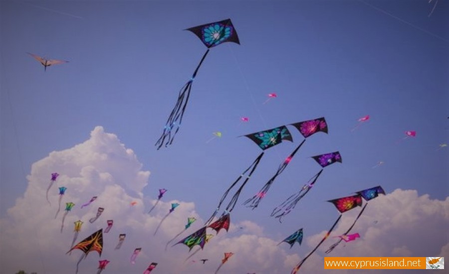 kites green monday
