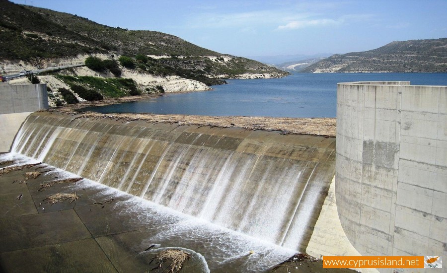 kouris dam