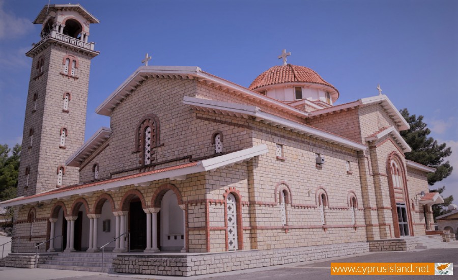 Christ the Saviour Church Statos