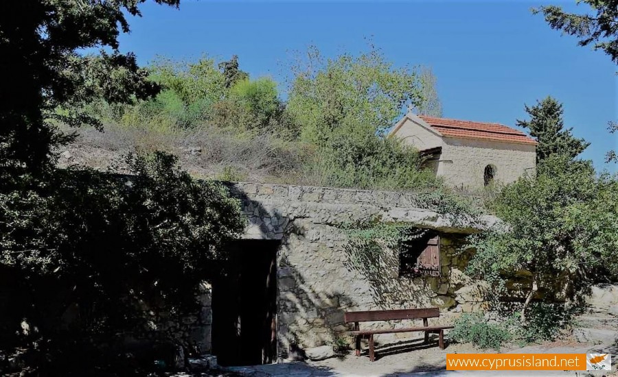 panagia chrysospiliotissa chapel