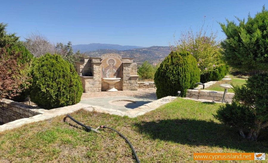 salamiou paphos monastery